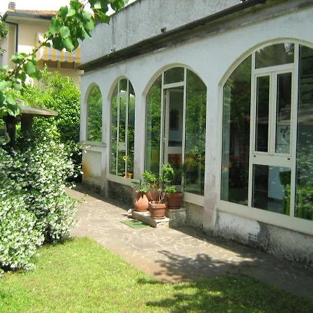 Villa Marina Di Pietrasanta